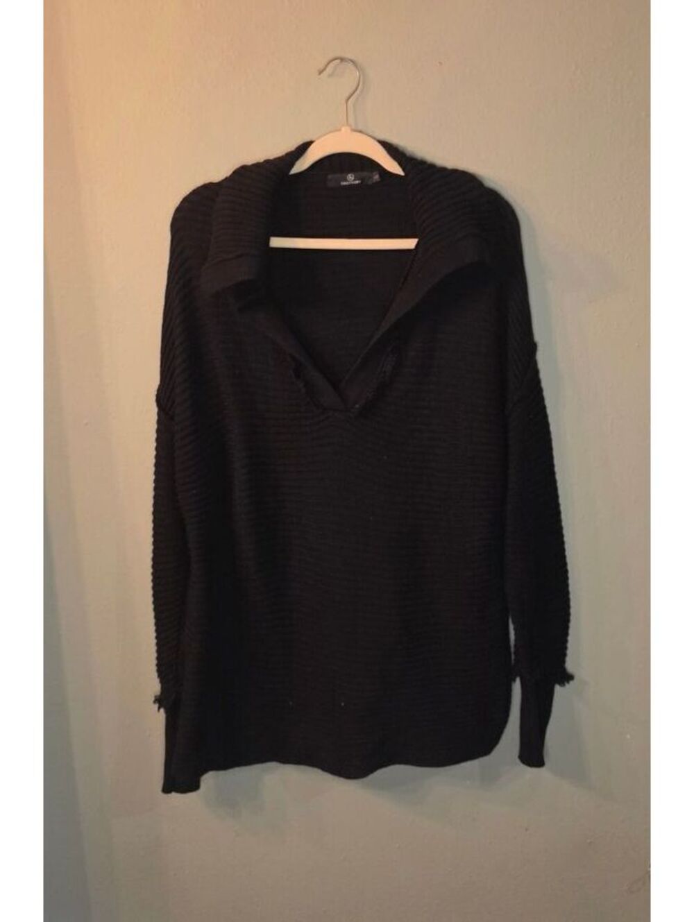 LILLUSORY Black Ribbed Knit Collared V-Neck Oversized Sweater Women’s Large